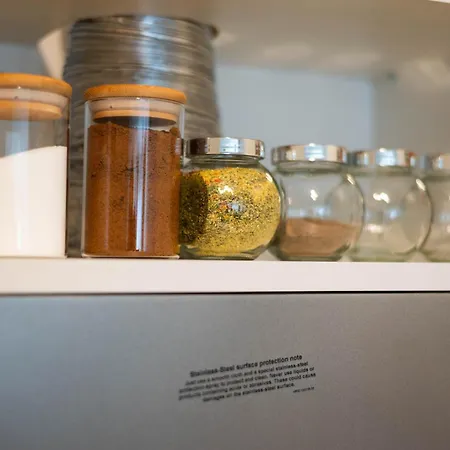 Mila سوبوتيتْسا