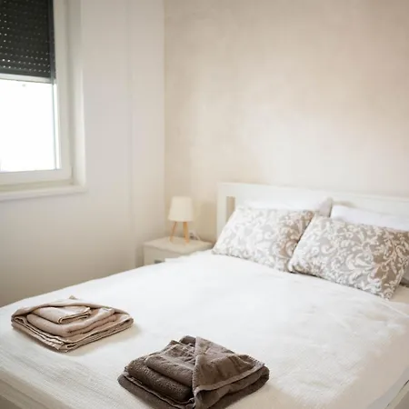 公寓 Mila 苏博蒂察